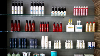 Some beauty enthusiasts say lotions are better than oil moisturizers, while others believe it is the other way around.