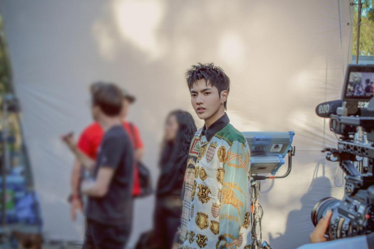 The controversy about Kris Wu hitting the US iTunes chart just showed the difference between Eastern and Western fan cultures.