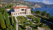 Villa Les Cedres mansion