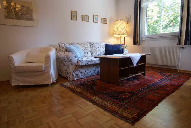 It is still possible for you to add your personal tastes in your new apartment without 'breaking the rules, upsetting your landlord, and losing your security deposit.'