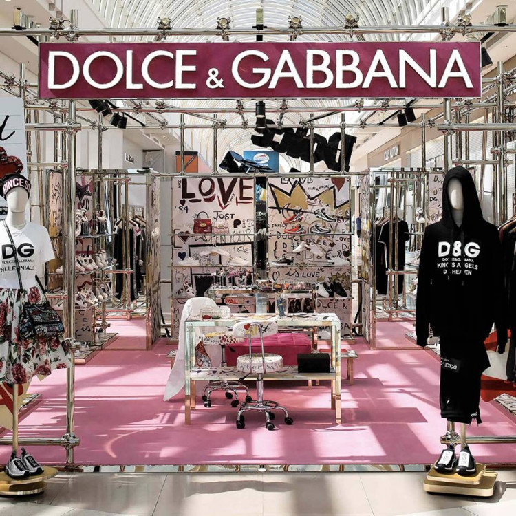 After Dolce & Gabbana's controversial ad about Chinese culture and Stefana Gabbana's alleged negative comment about China, the country's biggest e-commerce sites removed all the brand's products.