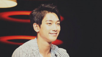 On November 26, the user posted a complaint about Rain’s parents, dragging their names into a debt scandal.