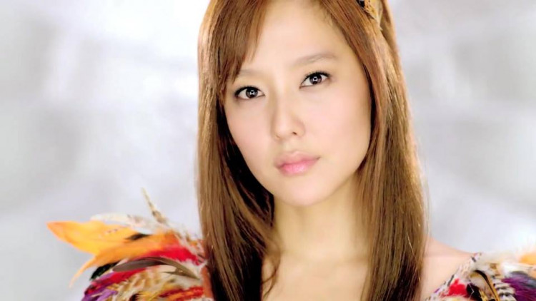 CSJH The Grace's former singer Dana surprised everyone by showing a different behavior during a live broadcast on Instagram Live