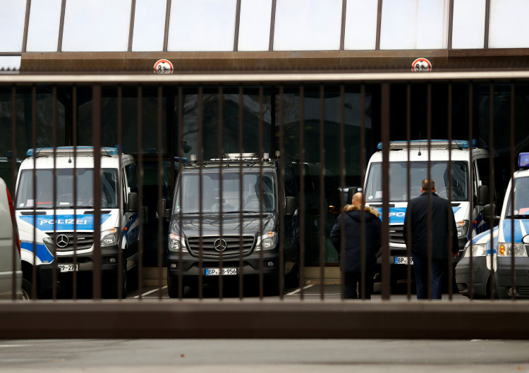 Prosecutors and tax inspectors searched Deutsche Bank offices