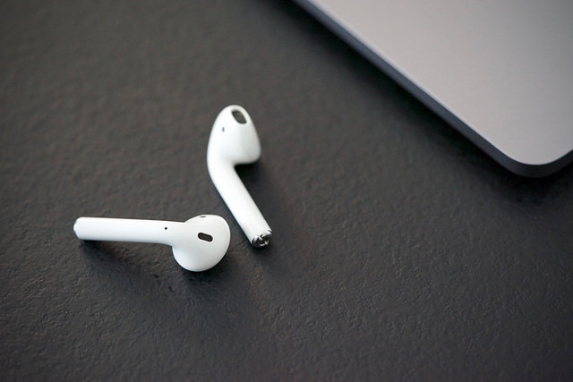 AirPods