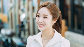 Park Min Young as Kim Mi So in tvN's 