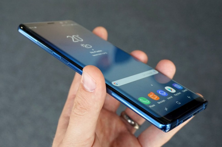 Samsung Galaxy S10 Plus design and look