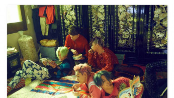 Seungri received an award at the recent 'Thank You Awards' on JTBC's 'Idol Room,' and talked about his recent conversation with Taeyang and G-Dragon.