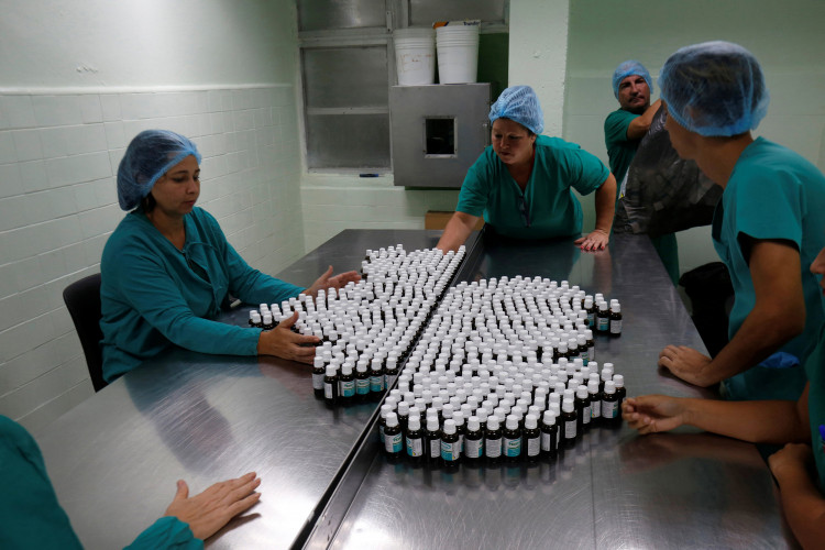 Lab workers