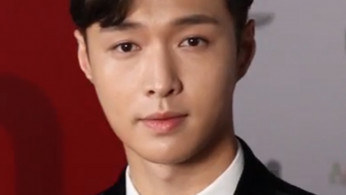 Lay Zhang