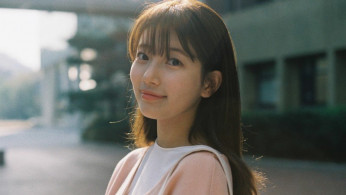 Suzy Bae revealed the coffee trucks she received from her good friends.