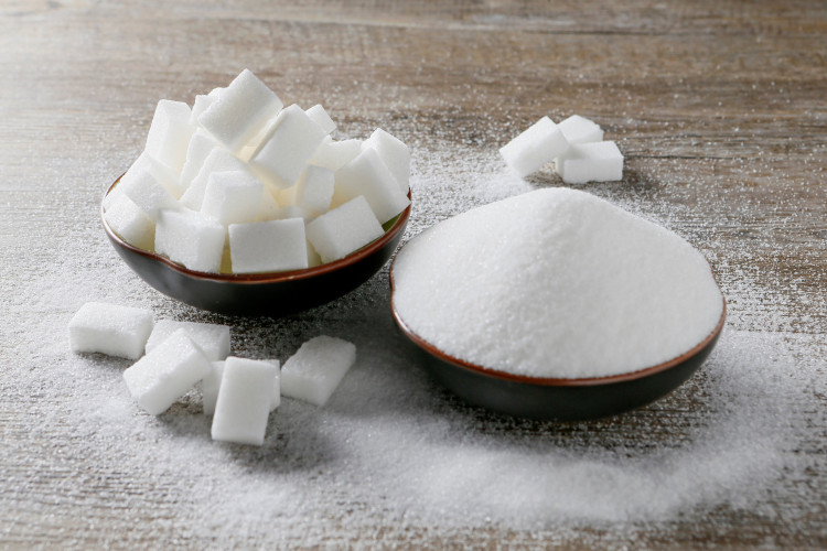 Some people believe long-term use of this alternative causes major health risks such as cancer, but major studies reveal its alleged health effects remain unproven.