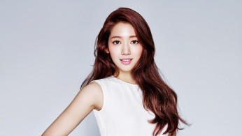 Park Shin Hye talked about 'Memories of the Alhambra' ending and recalled the times they were still in production.