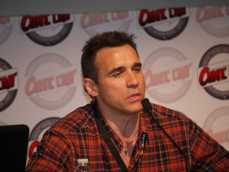 Adrian Paul 