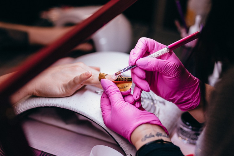 4 Safety Tips When Going To Nail Salon To Avoid Infections