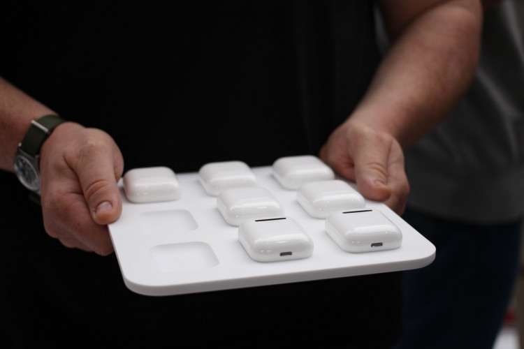 Apple AirPods