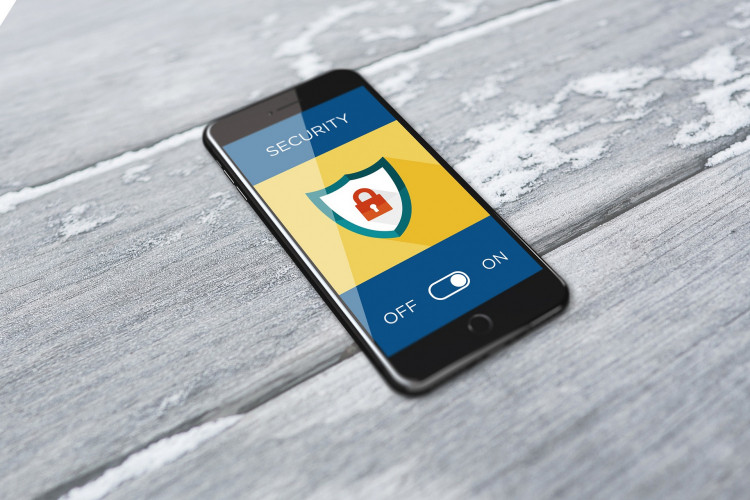 iOS Pirates Allegedly Abused Their Developer Certificates to Distribute a Hacked Version of Popular Apps