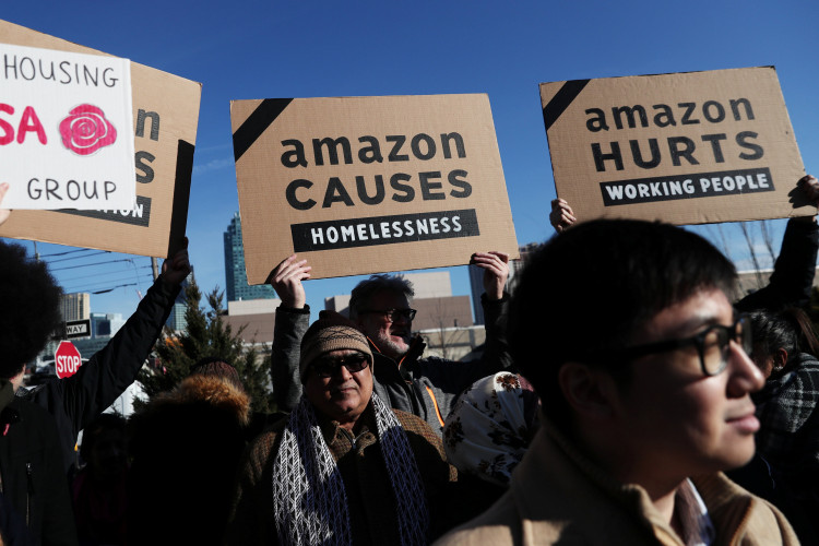 Anti-Amazon HQ2 protesters
