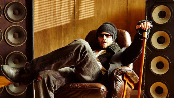 The Hollywood world was surprised when the news broke that Luke Perry was rushed to the hospital due to a massive stroke