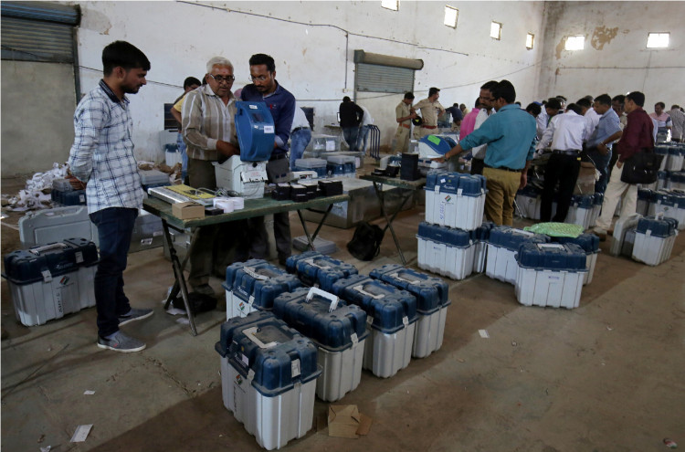 India Election staff