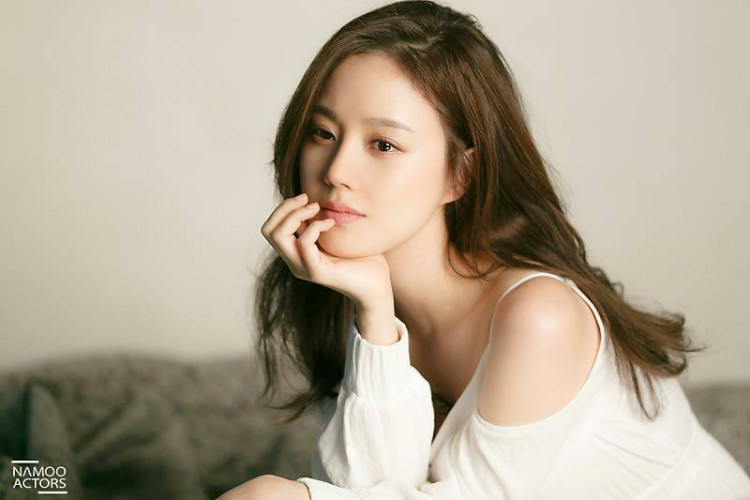 Moon Chae Won