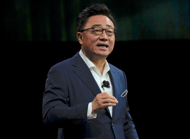 Samsung Electronics Co Ltd CEO DJ Koh speaks on stage at the company’s Unpacked event to present the company’s new Galaxy Fold phone in San Francisco