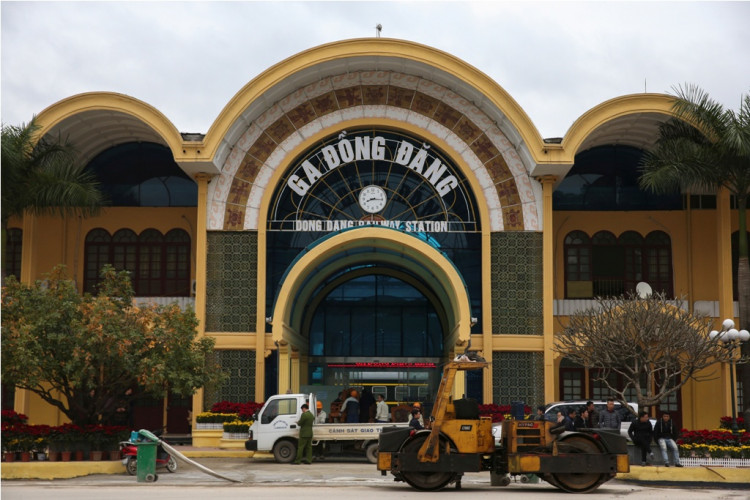 Vietnam railway