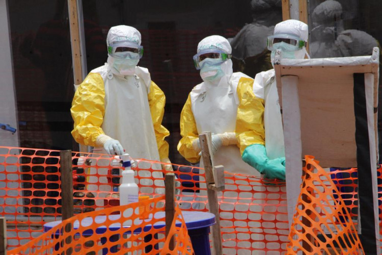 WHO reaffirms commitment to DRC as Ebola outbreak nears 1000 cases amid increased violence; and calls on international community to join urgent push to end outbreak. 