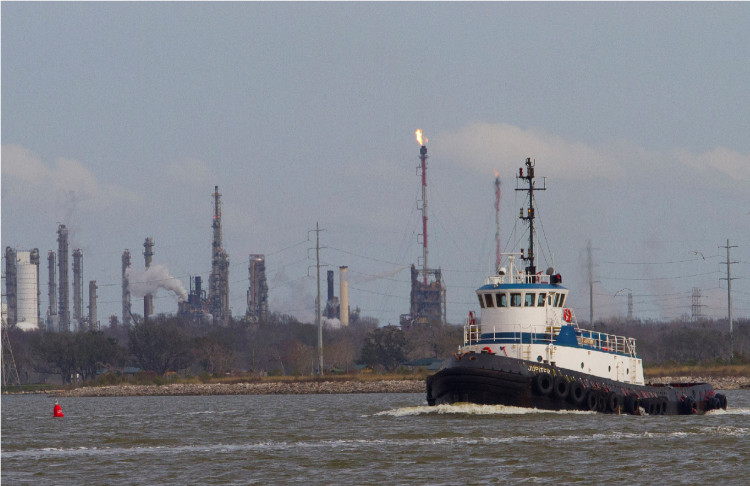 Tug boat