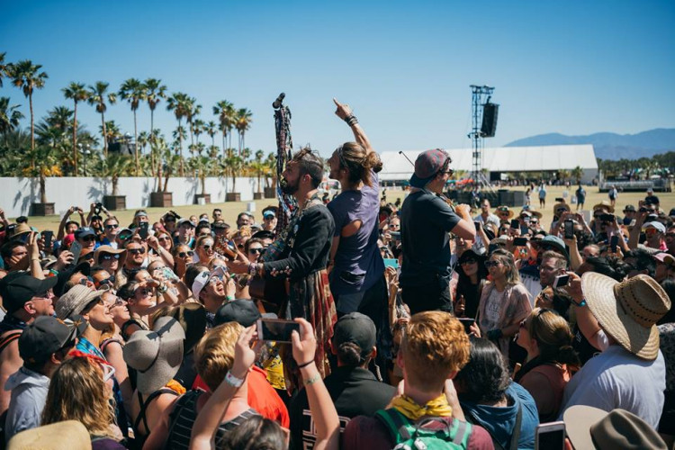 Coachella 2019 is about to kick off next week with Ariana Grande. 