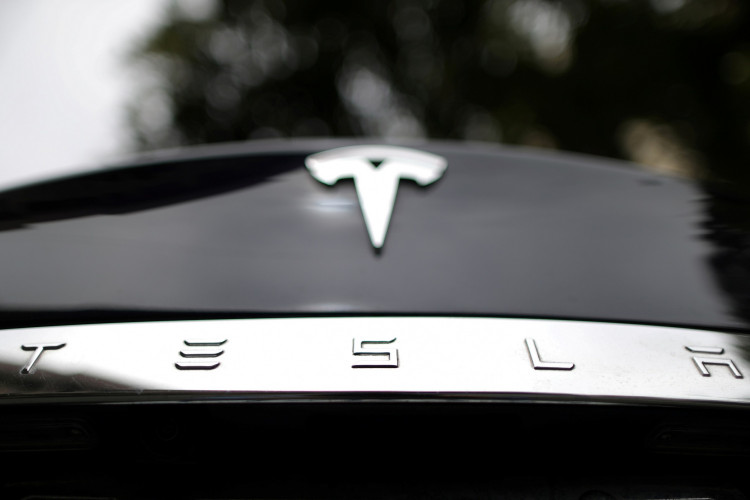 Elon Musk Reveals The Secrets Of Tesla Self-Driving Cars