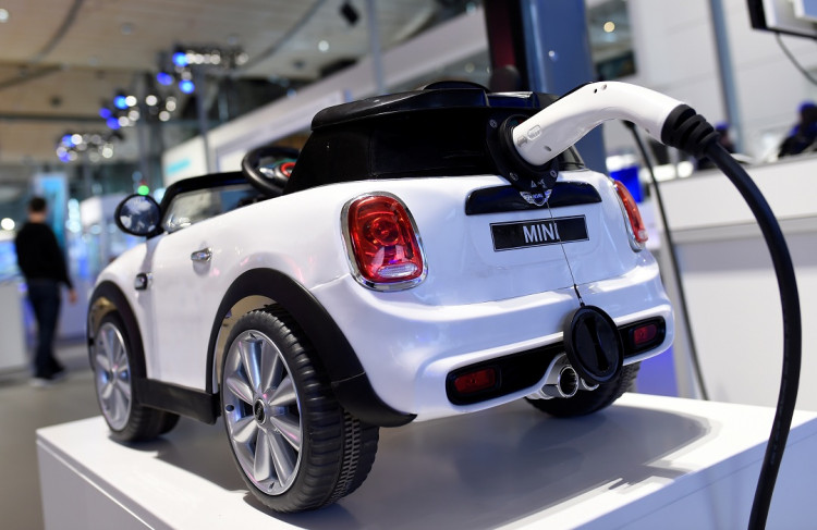 Electric Vehicle Tax Credit