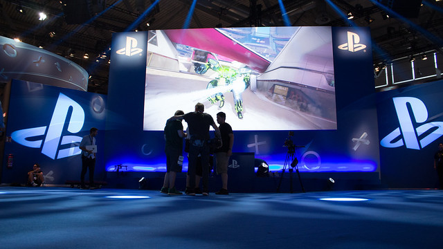 Playstation Stand #5 (CC BY-SA 2.0)