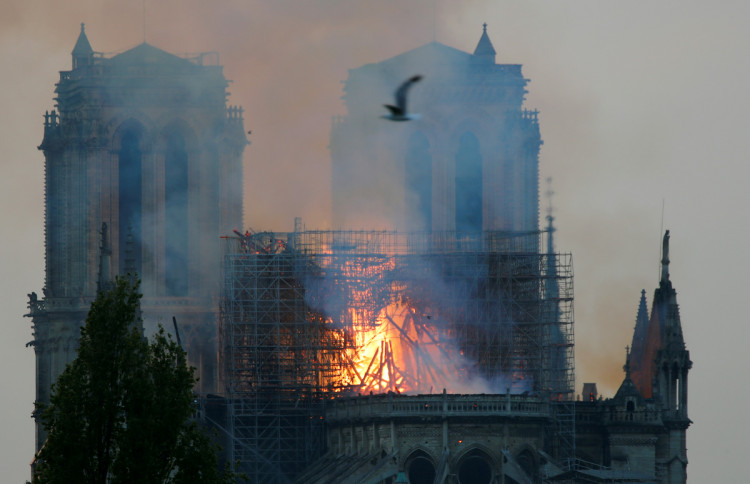 Fire at Notre Dame Cathedral in Paris: Barack Obama’s And President Donald Trump’s Reactions Could Not Be More Disparate 