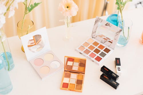 Assorted Eye Shadow and Blusher Pallette