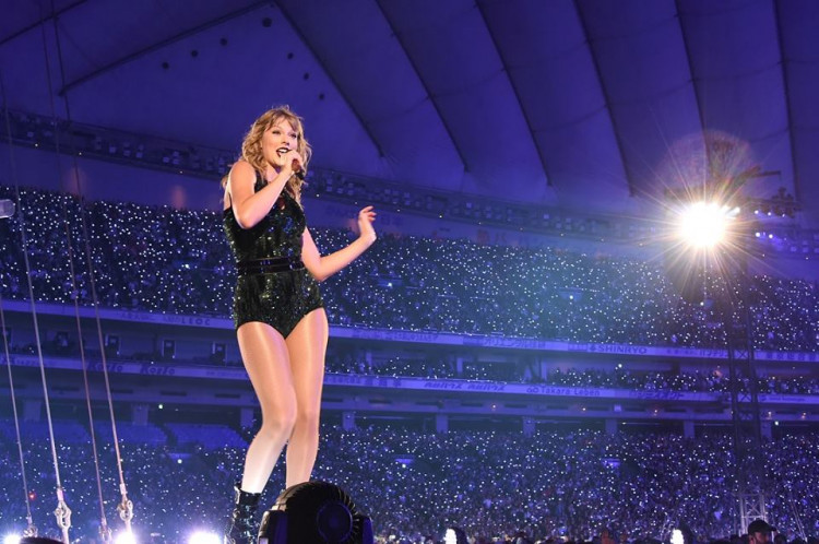 There are assumptions Taylor Swift will drop new music or album on April 26. 
