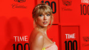 Taylor Swift poses upon arriving for the Time 100 Gala celebrating Time magazine's 100 most influential people in the world in New York, U.S., April 23, 2019. 