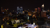 Chi Minh City becomes a new place for nightlife with its food, drinks, and lively hangouts in the rooftop.