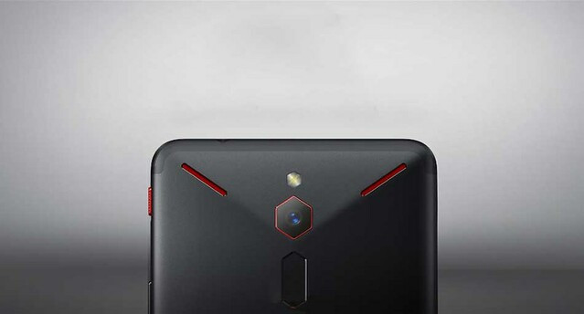 Nubia Red Magic(CC BY 2.0)