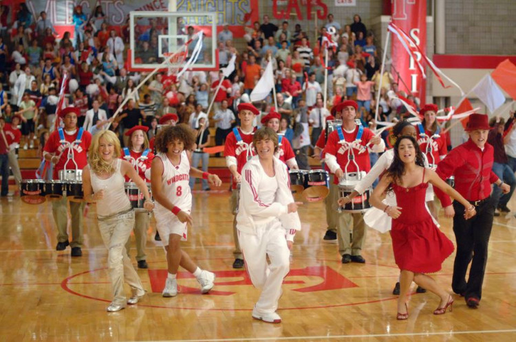 Will fans get to see their favorite original characters in "High School Musical 4?"