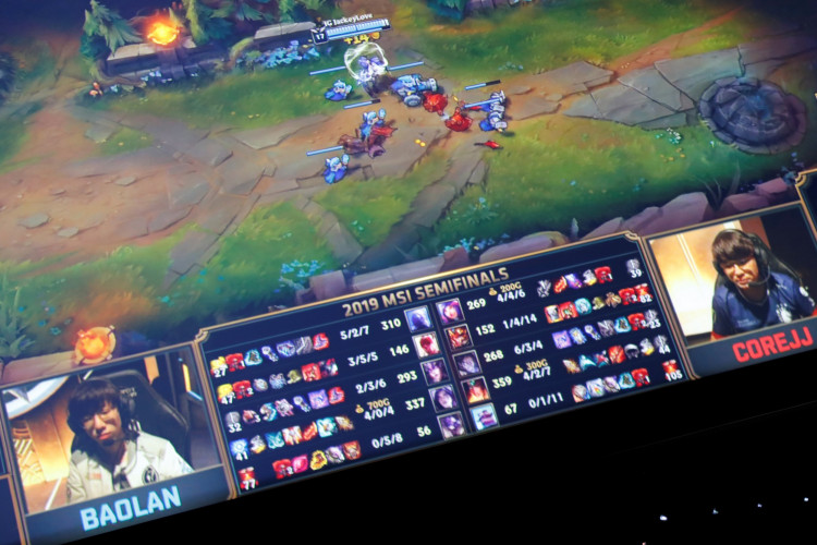 Team Invictus Gaming of China battle against team Liquid during the League of Legends (LOL) Mid-Season Invitational in Taipei