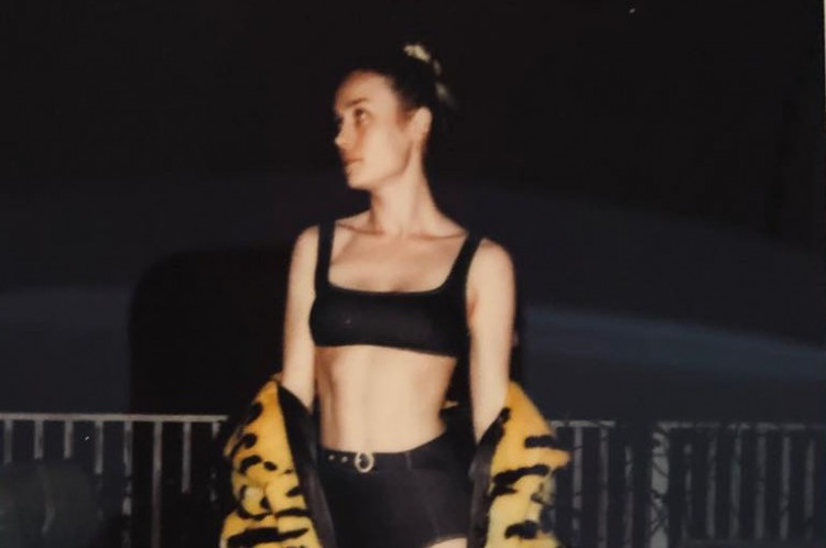 Brie Larson Proves She’s Captain Marvel In Real Life As She Shows Off Abs In Bikini