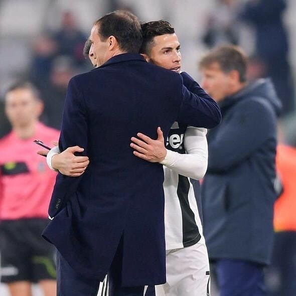 Grazie mister! Abbiamo vissuto un solo anno insieme ma è stato eccezionale perché oltre a essere un grande allenatore sei un grande uomo. È stato un piacere lavorare con te!