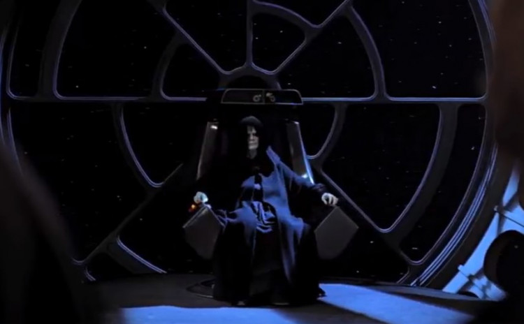 Emperor Palpatine in his throne in 'Star Wars: Revenge of the Sith'
