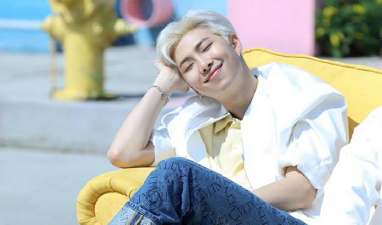 Fans claim he was wearing a male thong!