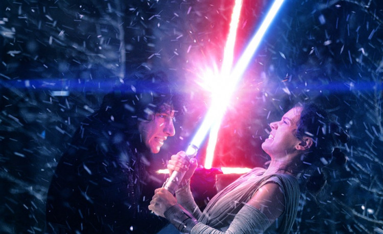 Kylo Ren and Rey in 'Star Wars: The Force Awakens'