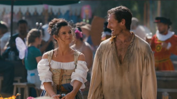 It looks like there is a romance brewing between David and Amanda in 