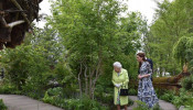 Queen Elizabeth, Kate Middleton