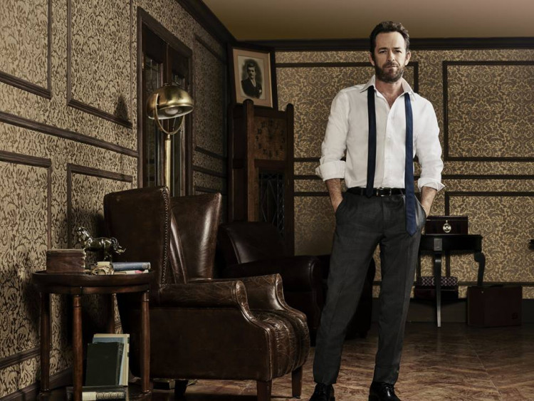 "Riverdale" Season 4 Episode 1 will honor both Luke Perry and his character as Fred Andrews.