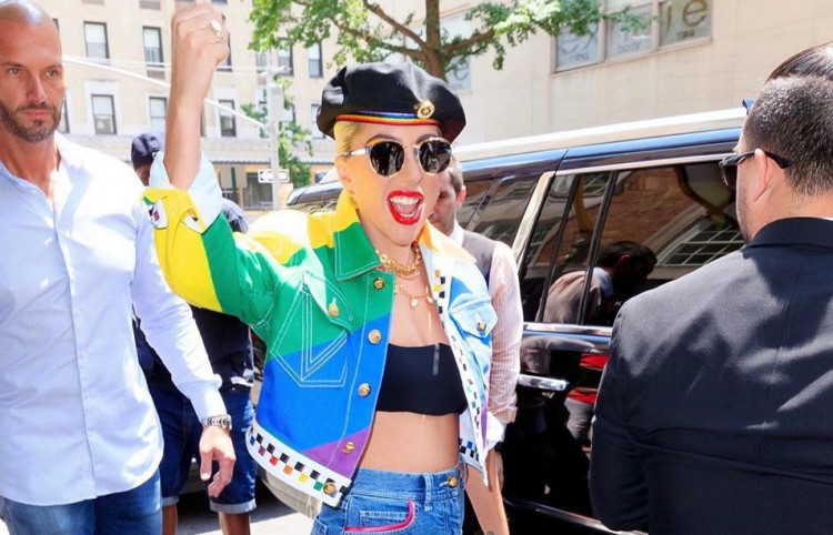 Lady Gaga Appeared In Pride Live event 